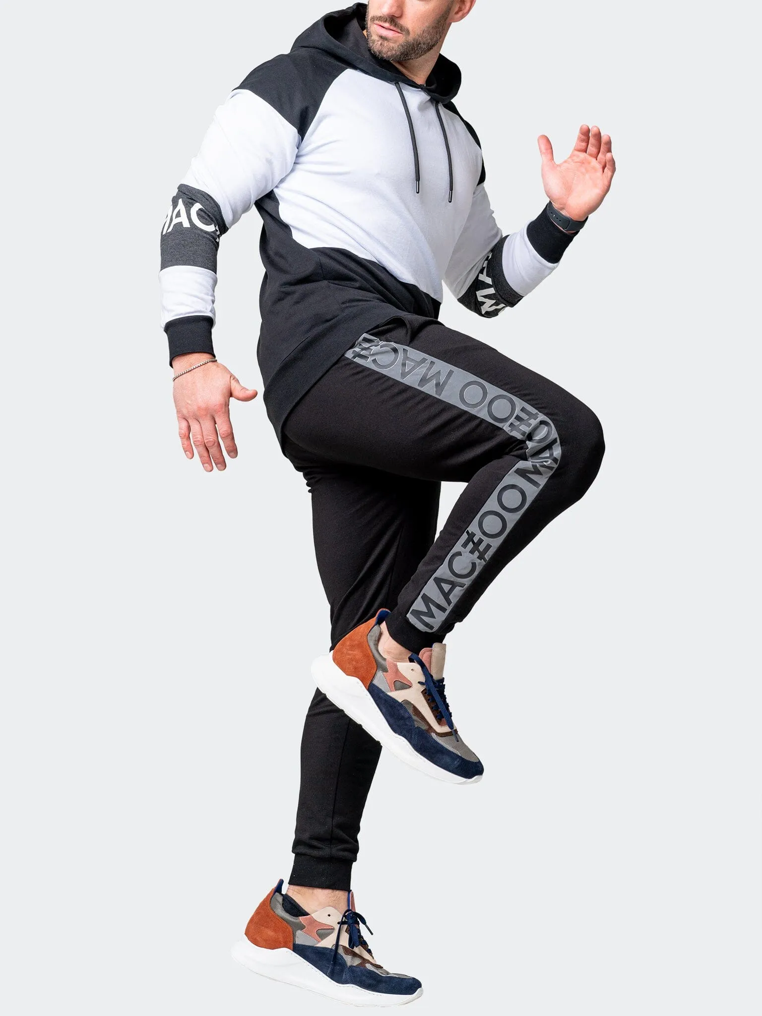 Jogger Insignia Black