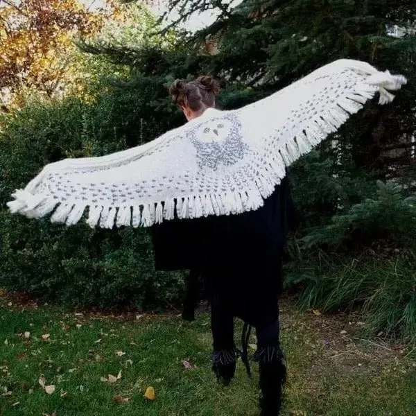 Retro Owl Scarf - Ladies Shawl Hedwig Knitting Pattern