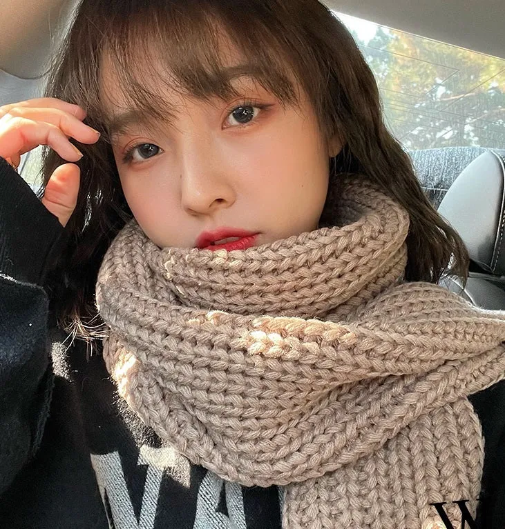 Thick Knitted Scarf